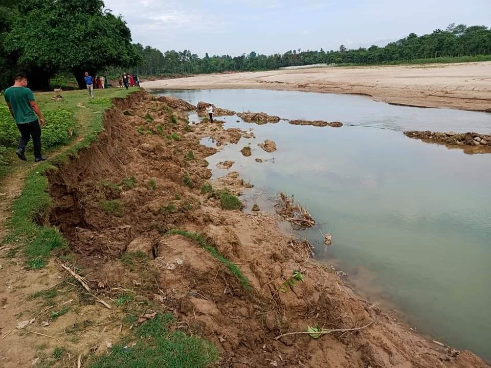 बौनियाका इमान्दार व्यवसायी गुप्ता जसले भेटाएको एक तोलाको सुनको औँठी फिर्ता गरे