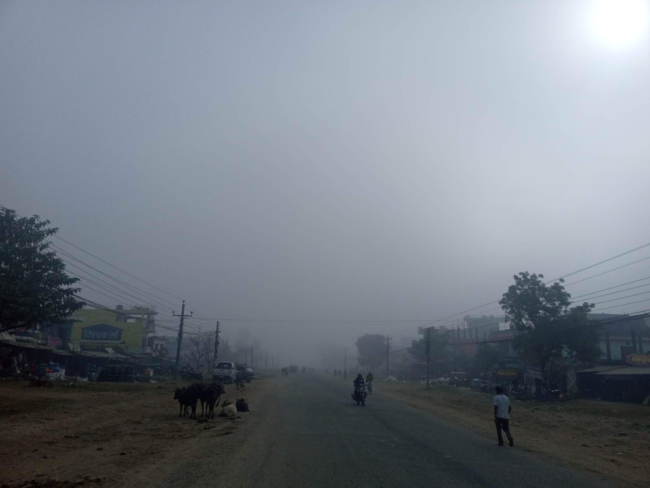 पेट्रोल प्रतिलिटर १ सय ५० पुग्यो ,डिजेल र मट्टीतेलमा समेत प्रतिलिटर ५ रुपैयाँ बढ्यो